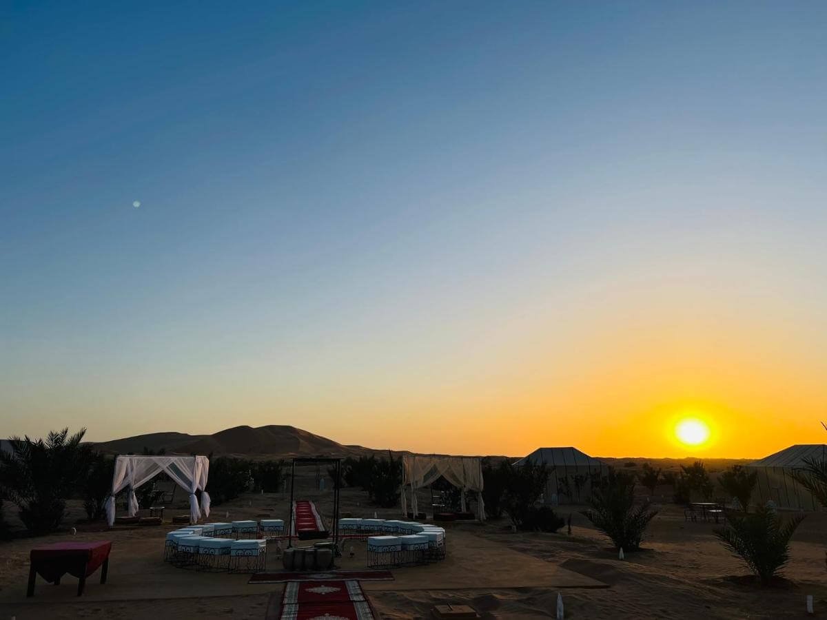 Escursione a dorso di cammello nel deserto di Merzouga - Esplorazione del Sahara durante una passeggiata a dorso di cammello - View 3